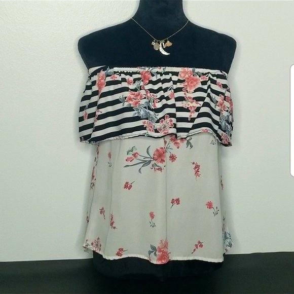 A’GACI Off The Shoulder Pink Floral Top - Picture 2 of 6